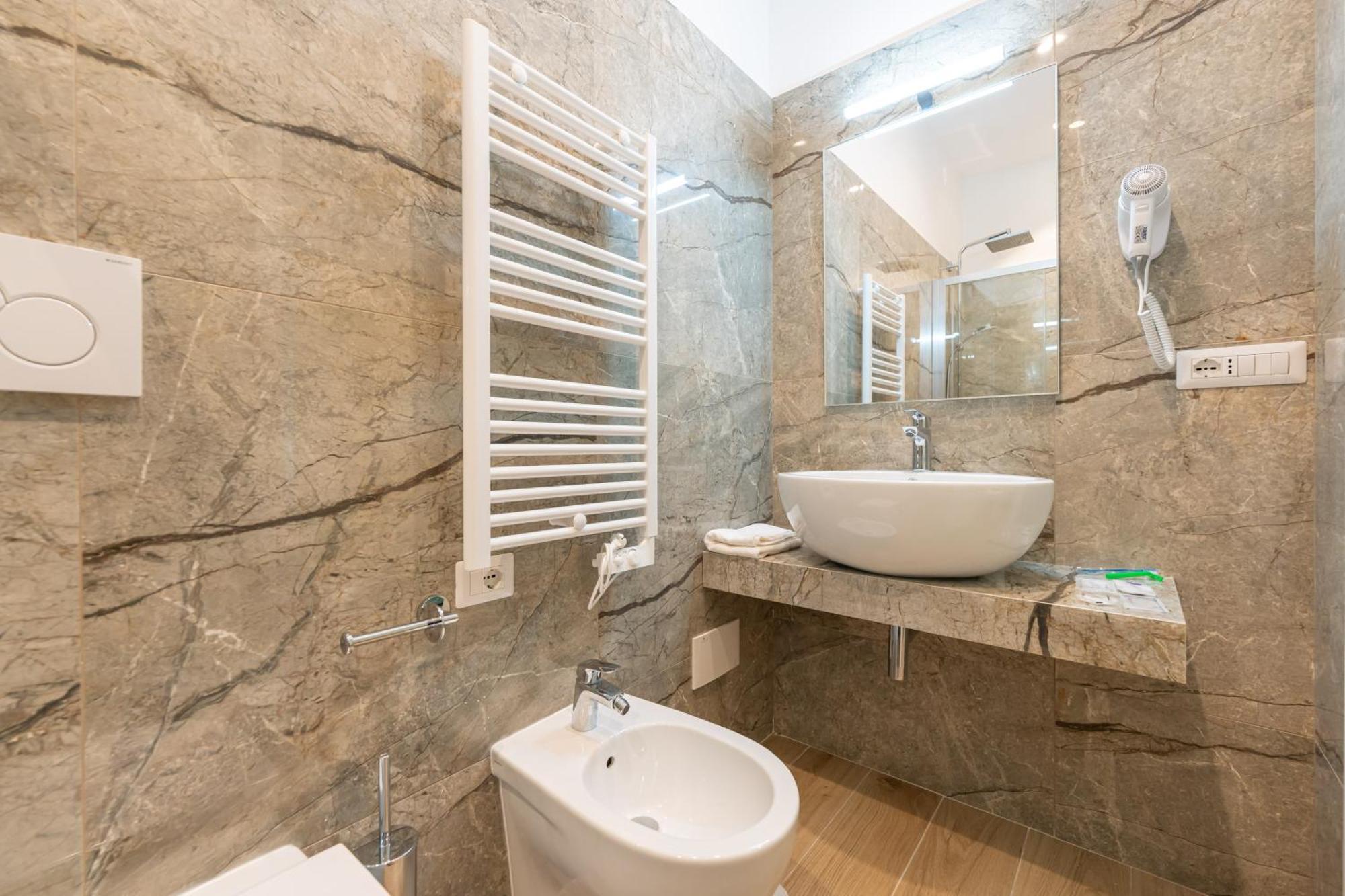 نابولي Daca Luxury Rooms المظهر الخارجي الصورة