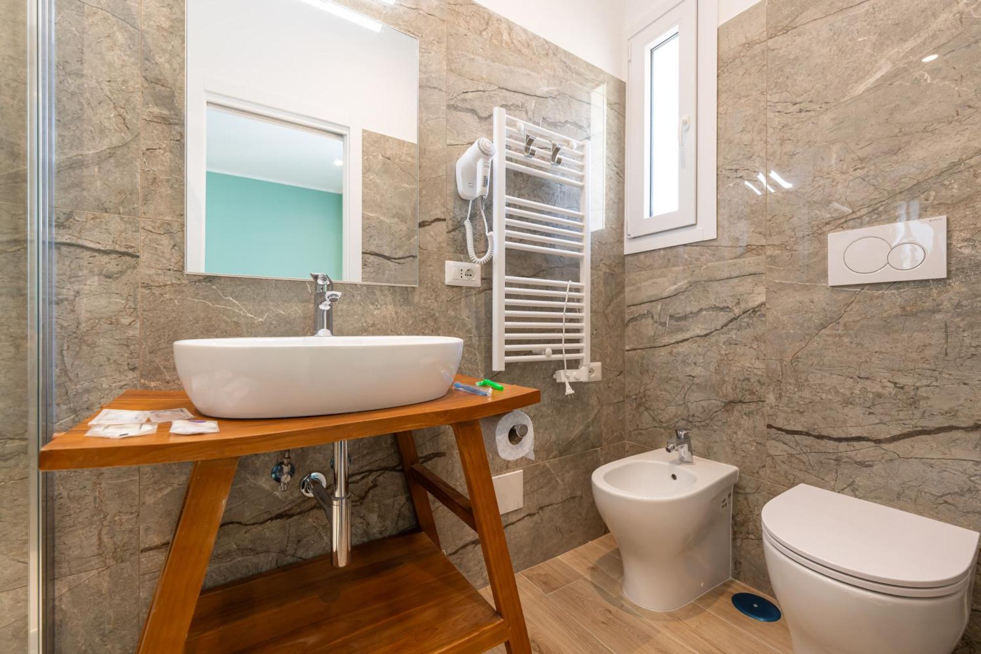 نابولي Daca Luxury Rooms المظهر الخارجي الصورة