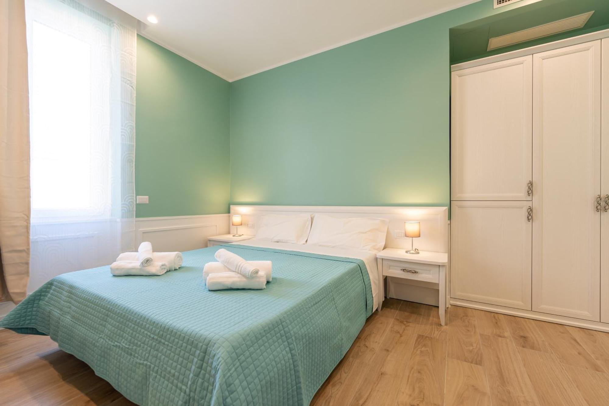 نابولي Daca Luxury Rooms المظهر الخارجي الصورة