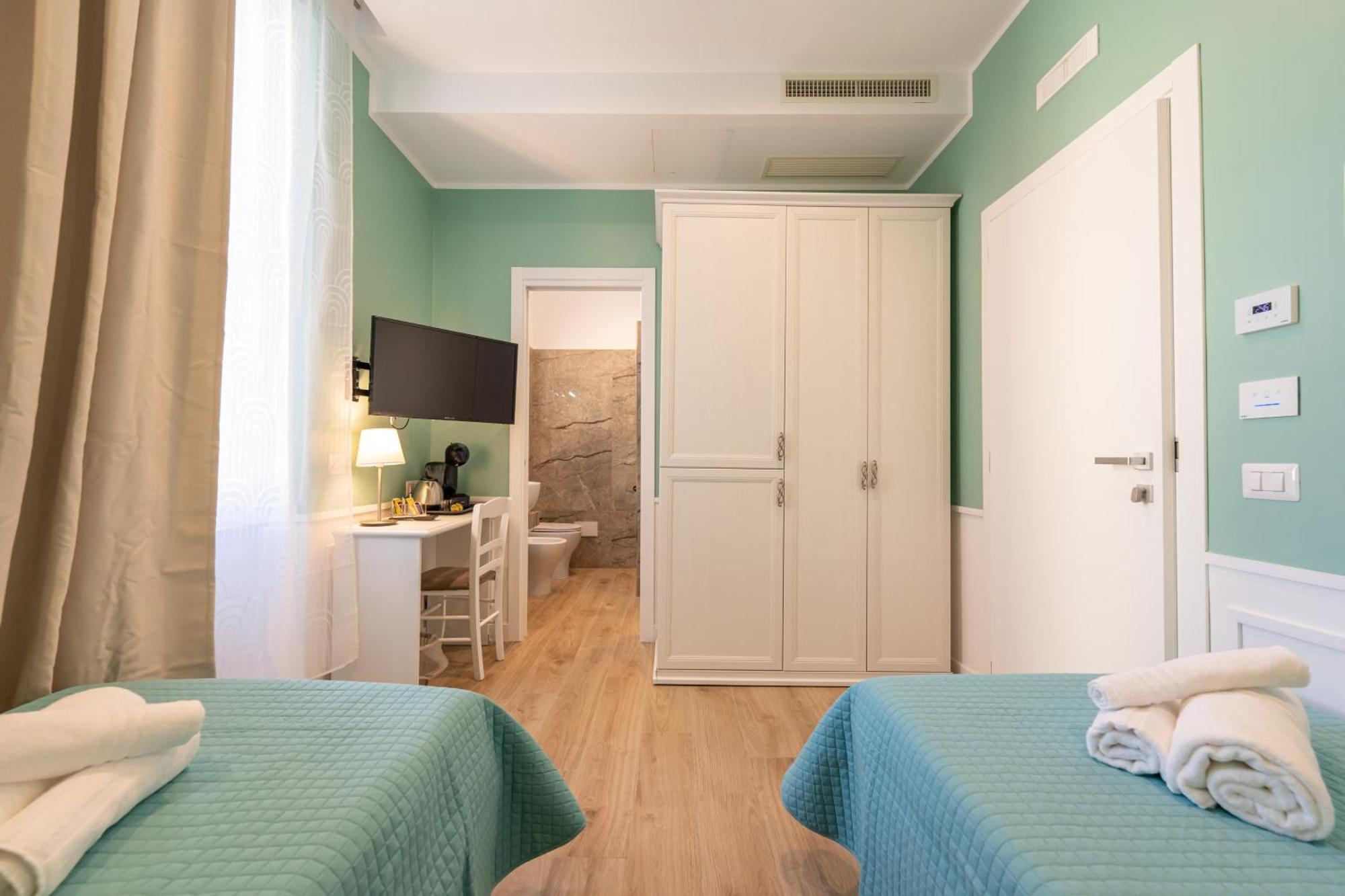 نابولي Daca Luxury Rooms المظهر الخارجي الصورة