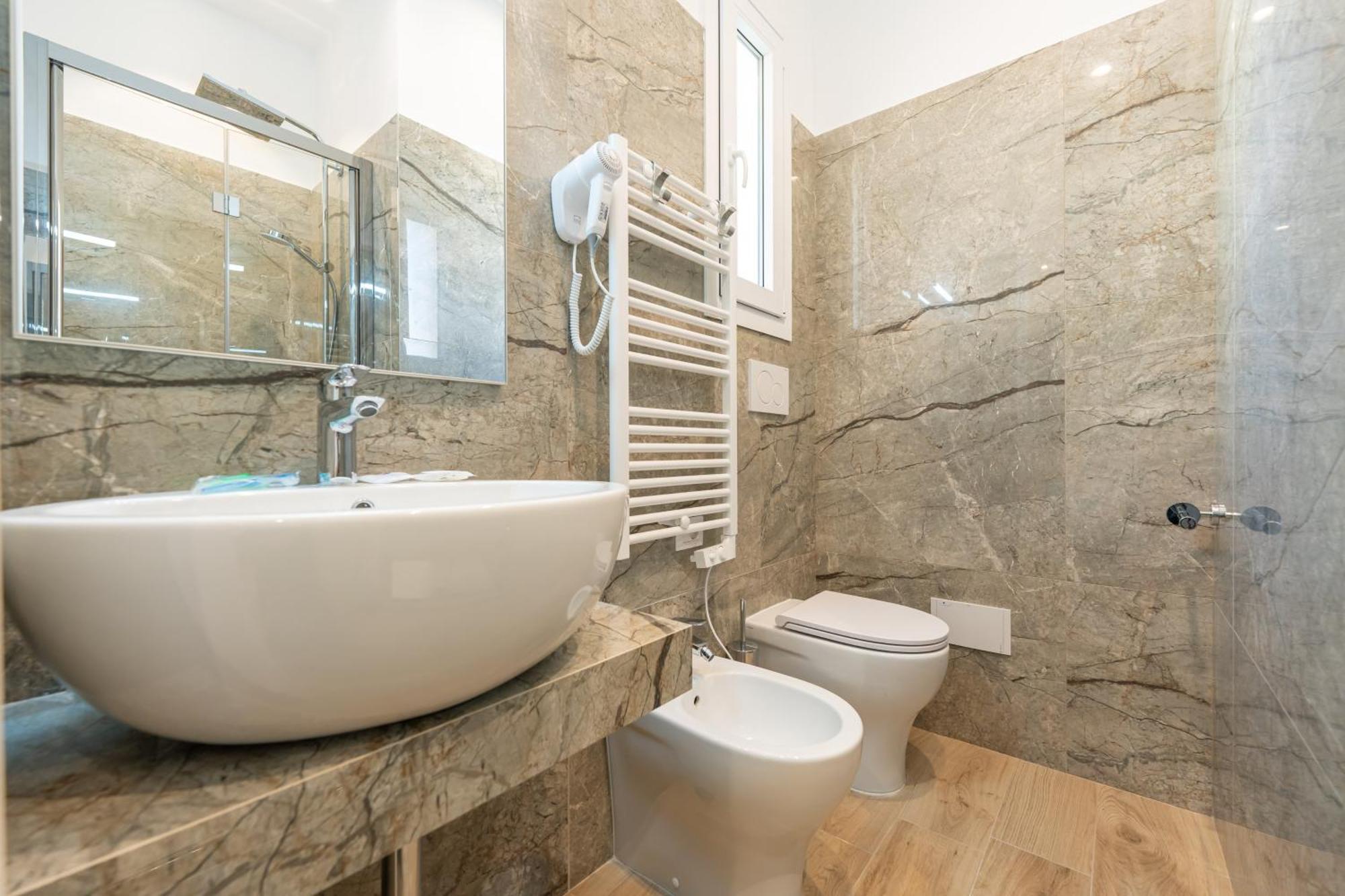 نابولي Daca Luxury Rooms المظهر الخارجي الصورة