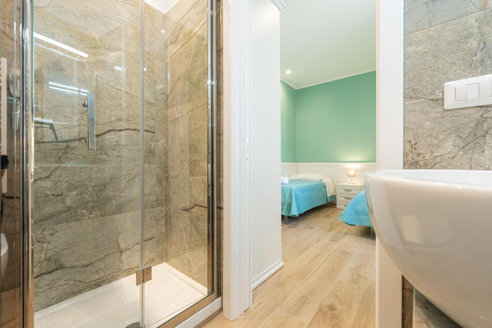 نابولي Daca Luxury Rooms المظهر الخارجي الصورة
