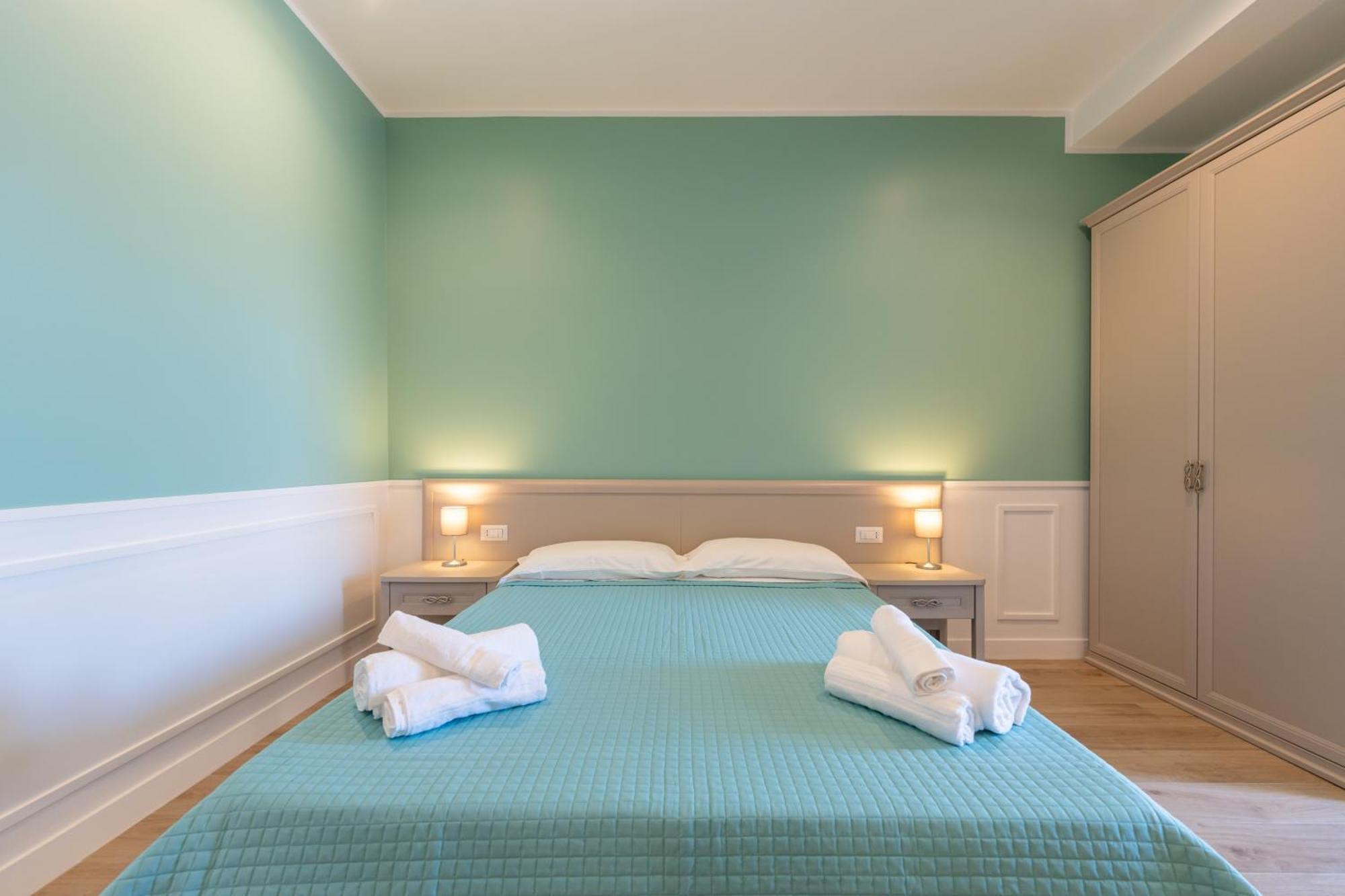 نابولي Daca Luxury Rooms المظهر الخارجي الصورة