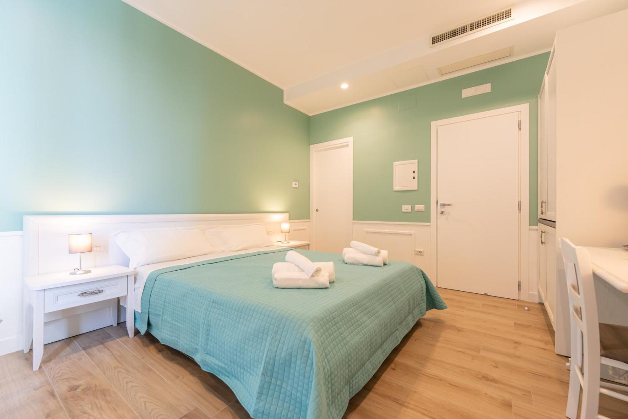نابولي Daca Luxury Rooms المظهر الخارجي الصورة