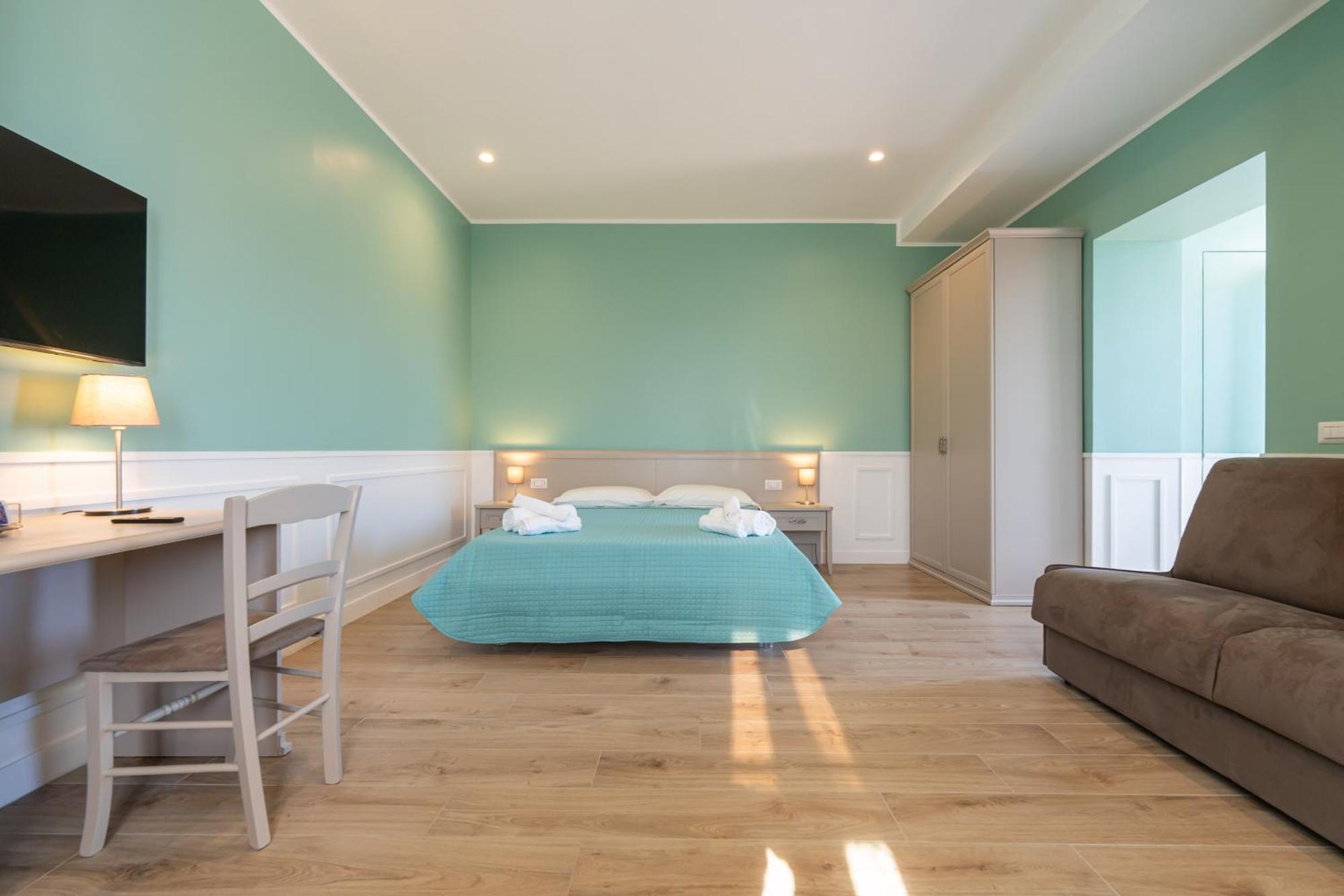 نابولي Daca Luxury Rooms المظهر الخارجي الصورة
