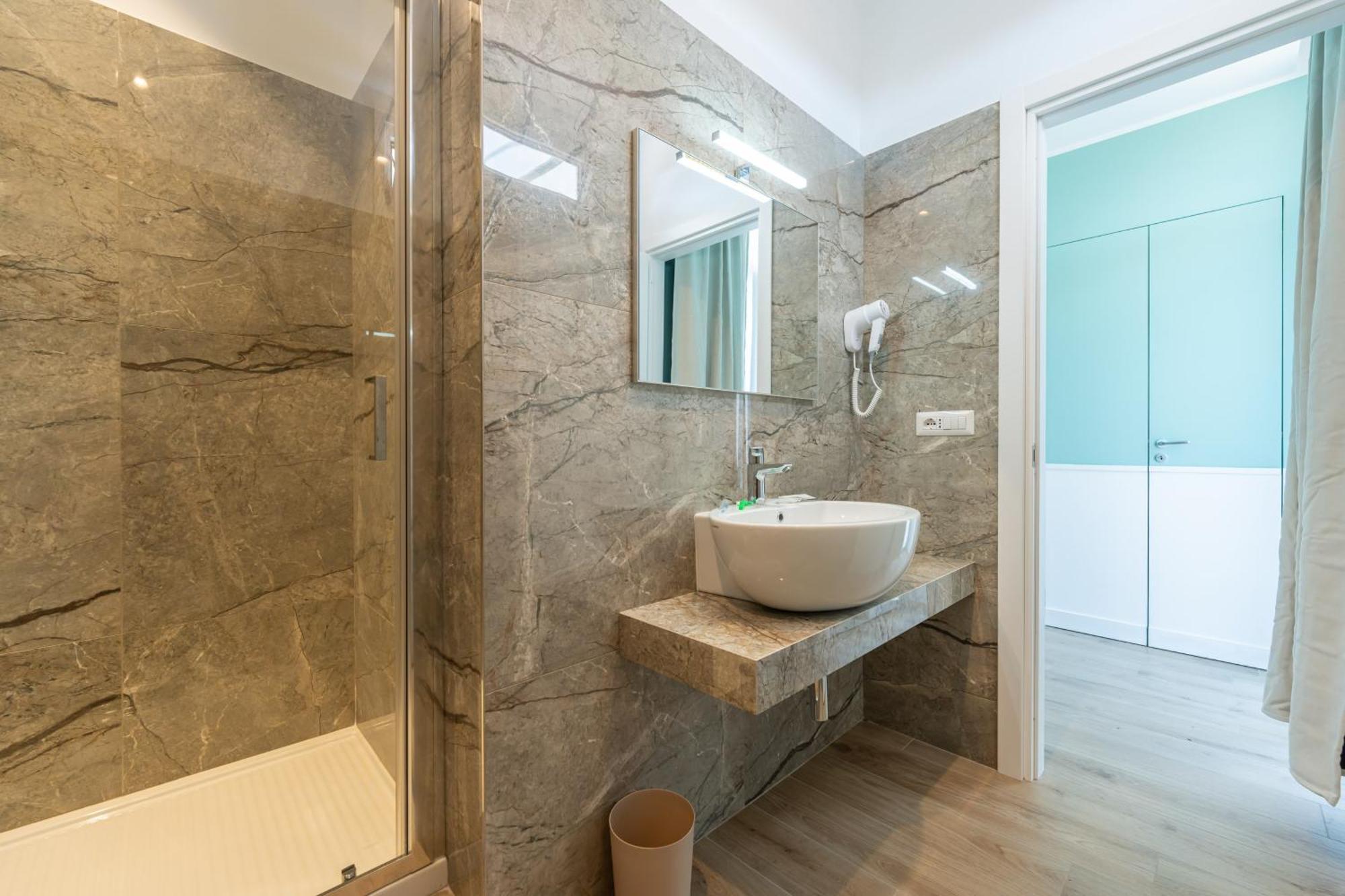 نابولي Daca Luxury Rooms المظهر الخارجي الصورة